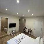 Atrium Luxury بيت ضيافة