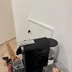 Atrium Luxury بيت ضيافة