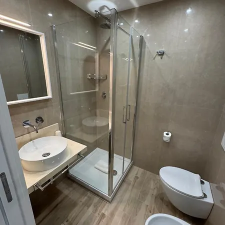 Atrium Luxury בית הארחה רומא